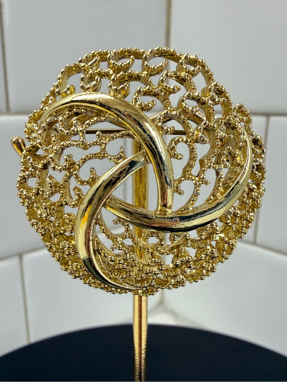 SPHINX Textured Gold Knot Filigree Brooch - Women Jewelry